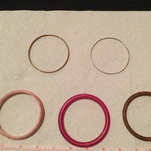 Lot of 5 Women's bracelets wood metal plastic
